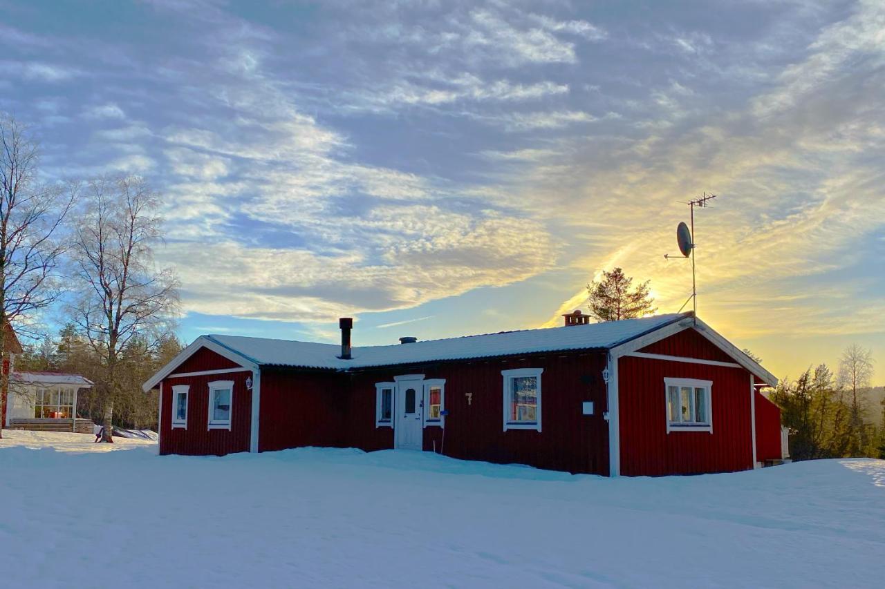 Reyers Bo Pa Landet Apartment