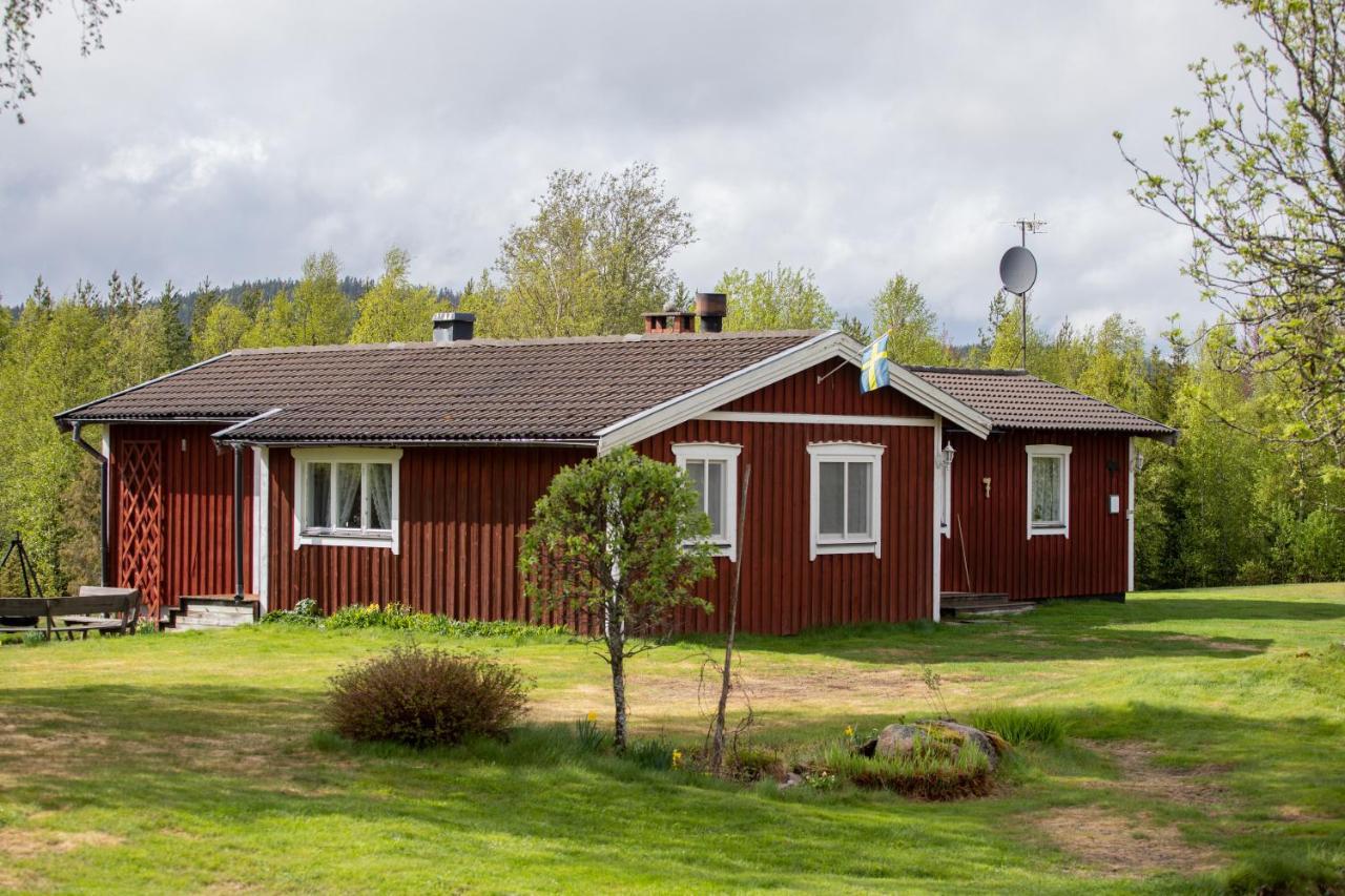 Reyers Bo Pa Landet Apartment